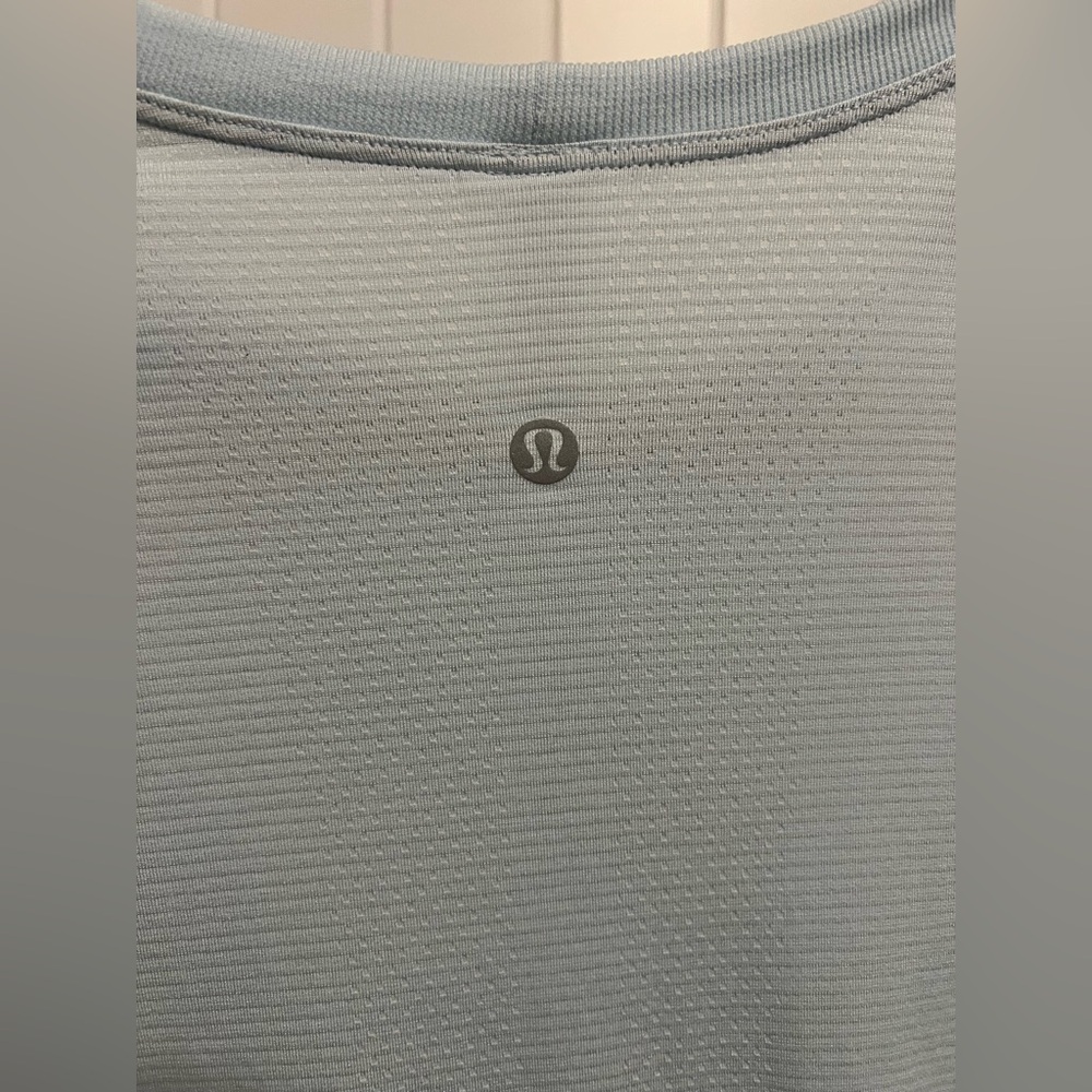 Lululemon Swiftly Tech Long Sleeve 2.0 Top Blue Size 4  Lightweight Athleisure - Picture 7 of 11